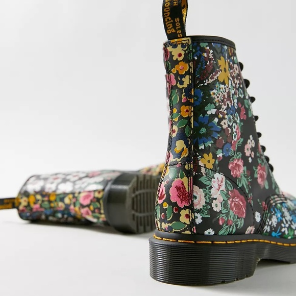 Dr. Martens 1460 Floral Mashup Boot - Picture 5 of 9